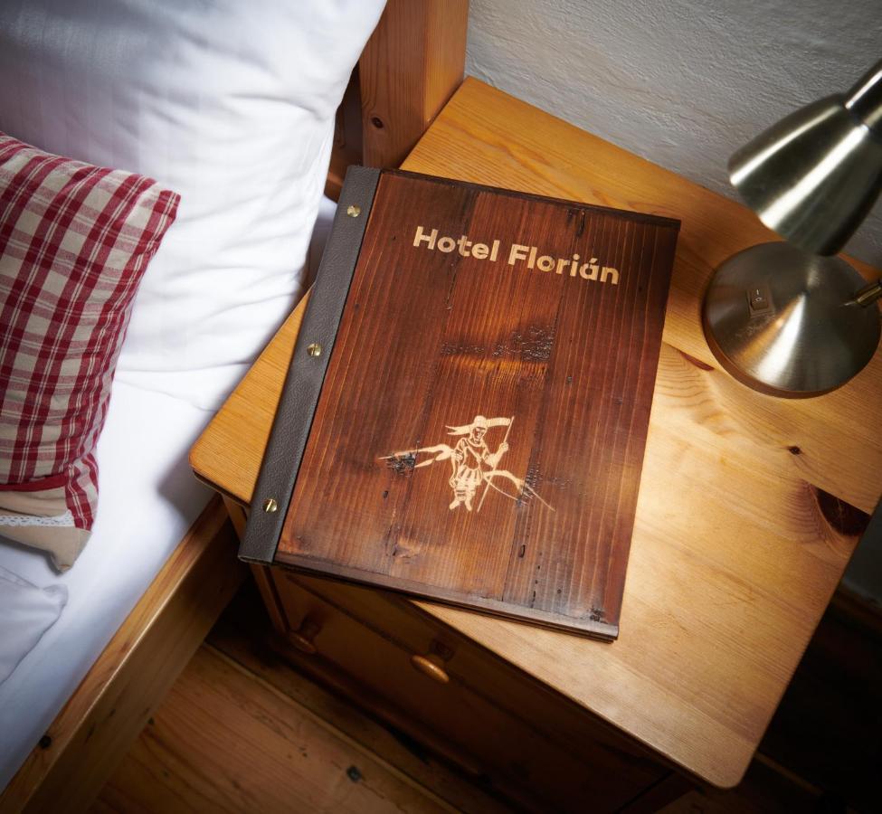 Wellness Hotel Florian Ceske Zleby สโตเจซ ภายนอก รูปภาพ